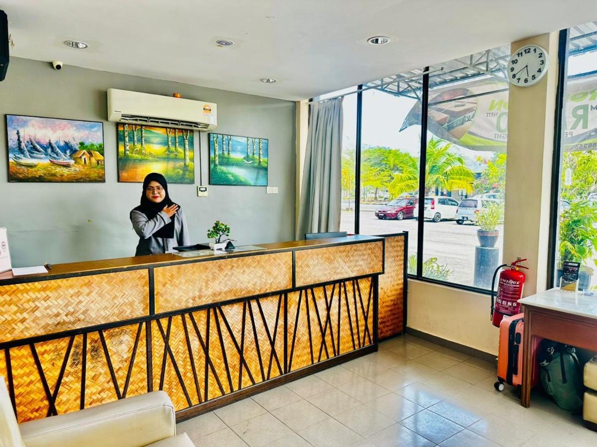Baron Water Front Motel Kuah Exterior photo
